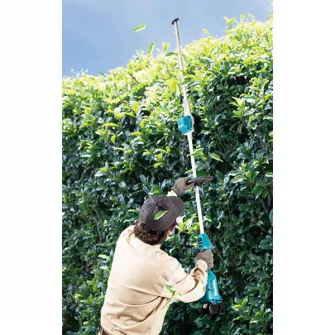 Trimmer/foarfeca de tuns gard viu la inaltime pe acumulator Makita DUN600LZ,18 V,motor fara perii,lungime lama 60 cm,diametru maxim taiere 23.5 mm,3 trepte de viteza,fara incarcator si acumulator in setul de livrare