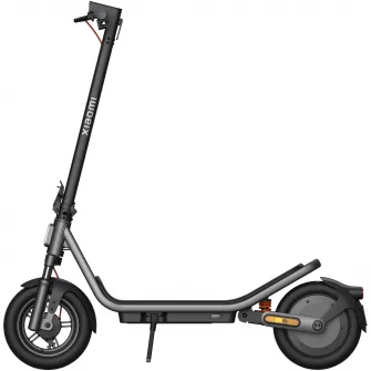 Trotineta electrica Xiaomi Electric Scooter 6, putere motor 400W, autonomie max. 45km, viteza maxima 25 Km/h, Greutate Max. 120kg, Roti 12