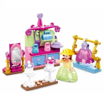 CONSTRUCTOR Village — Clothes Store