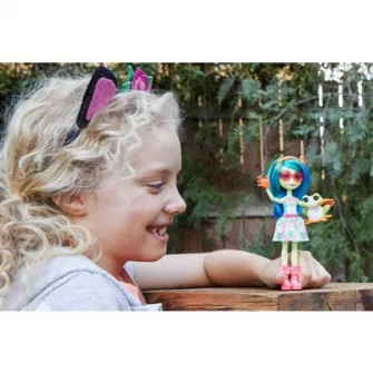 Papusa Enchantimals Broscuta Tamika  Burst