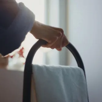 IKEA BÄSINGEN Taburet cu maner, antracit