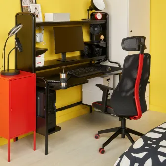 IKEA FREDDE / MATCHSPEL Birou+scaun de gaming, negru