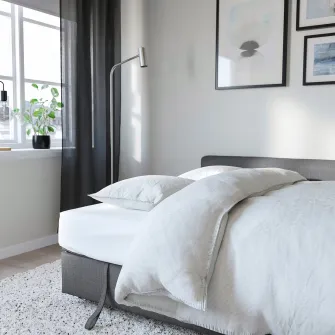 IKEA FRIHETEN / KLAGSHAMN Coltar extensibil cu depozitare, Skiftebo gri inchis