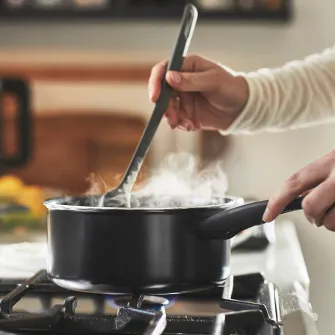 IKEA HEMLAGAD Cratita cu capac, strat antiaderent negru, 2 l