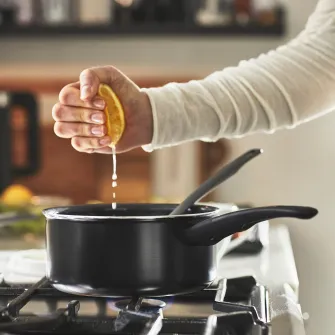 IKEA HEMLAGAD Cratita cu capac, strat antiaderent negru, 2 l