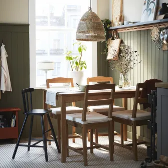 IKEA HÄGERNÄS Masa + 4 scaune, aspect antichizat pin