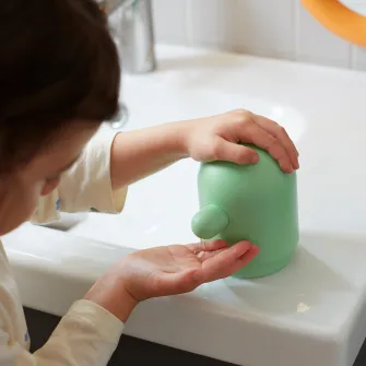 IKEA HUMLESJÖN Dozator sapun, verde deschis