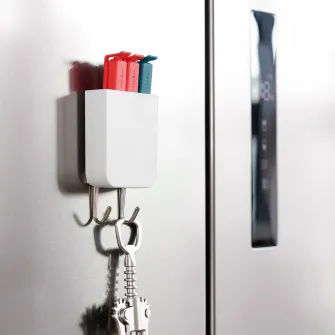 IKEA HUNDKOJA Recipient cu magnet+2 carlige