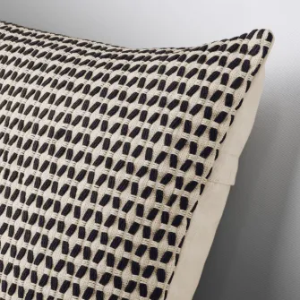 IKEA KUSTFLY Fata perna, bej/negru, 50x50 cm