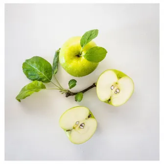 IKEA LÖVSKOGSLUND Lumanare parfumata pahar, mar/verde deschis, 12 h