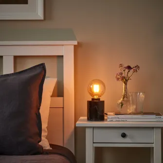IKEA MOLNART Bec LED E27 150lm, glb sticla transparenta maro, 95 mm
