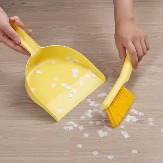 IKEA PEPPRIG Perie cu faras, galben