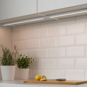 IKEA SKYDRAG Bagheta lumin LED blat/dulap+senzor, intensitate reglabila alb, 60 cm