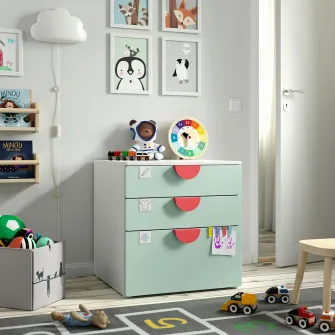 IKEA SMÅSTAD / PLATSA Comoda 3 sertare, alb/verde deschis, 60x57x63 cm