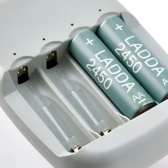 IKEA STENKOL / LADDA Incarcator si 4 baterii