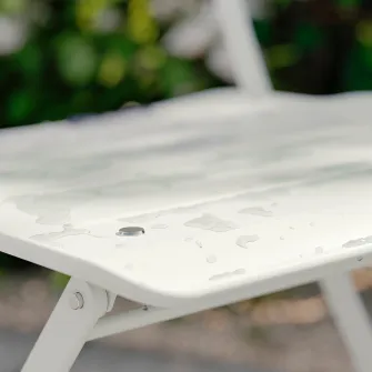 IKEA SUNDSÖ Masa + 2 scaune pliante, exterior alb murdar/alb murdar Kuddarna gri deschis-bej, 65 cm