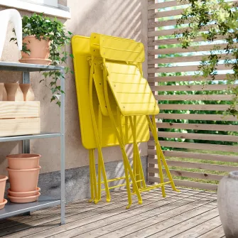 IKEA SUNDSÖ Masa + 2 scaune pliante, exterior galben neon/galben neon Kuddarna gri deschis-bej, 65x65 cm