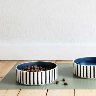 IKEA UTSÅDD Bol pentru animale de companie, dungat negru-albastru/albastru inchis, 15 cm