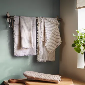 IKEA VÄLVÅRDAD Servet masa, alb/albastru cu model, 45x60 cm