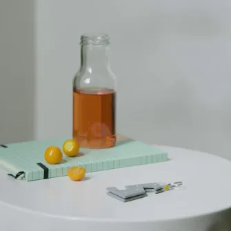 IKEA YUPPIENALLE Suport telefon mobil, gri