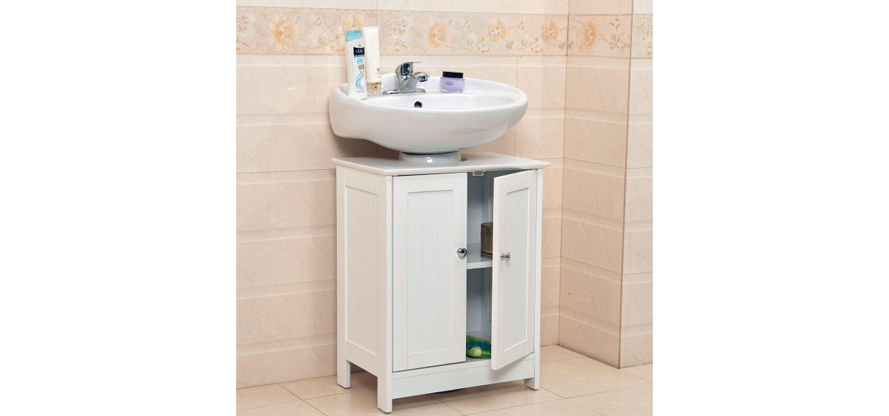 Sunt dulapurile de chiuveta potrivite pentru bai cu instalatii sanitare expuse?