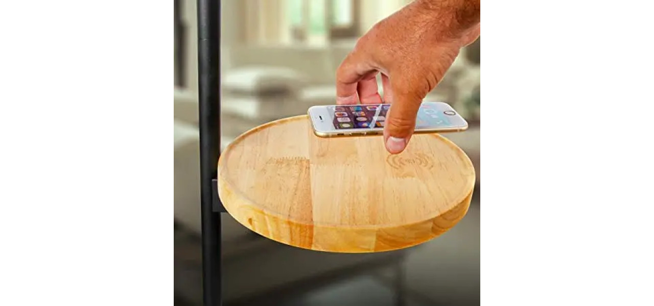 Mese de sufragerie cu incarcare wireless: confortul suprem.
