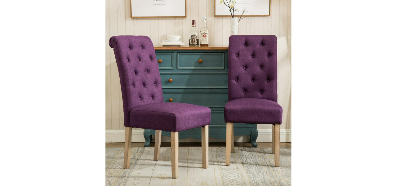 Scaune violet cu rafturi de carti sau compartimente de depozitare incorporate.