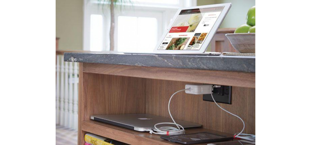 Dulapuri de colt cu porturi de incarcare incorporate pentru electronice.