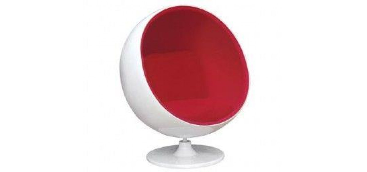 Fotolii Egg cu lampi de lectura incorporate.