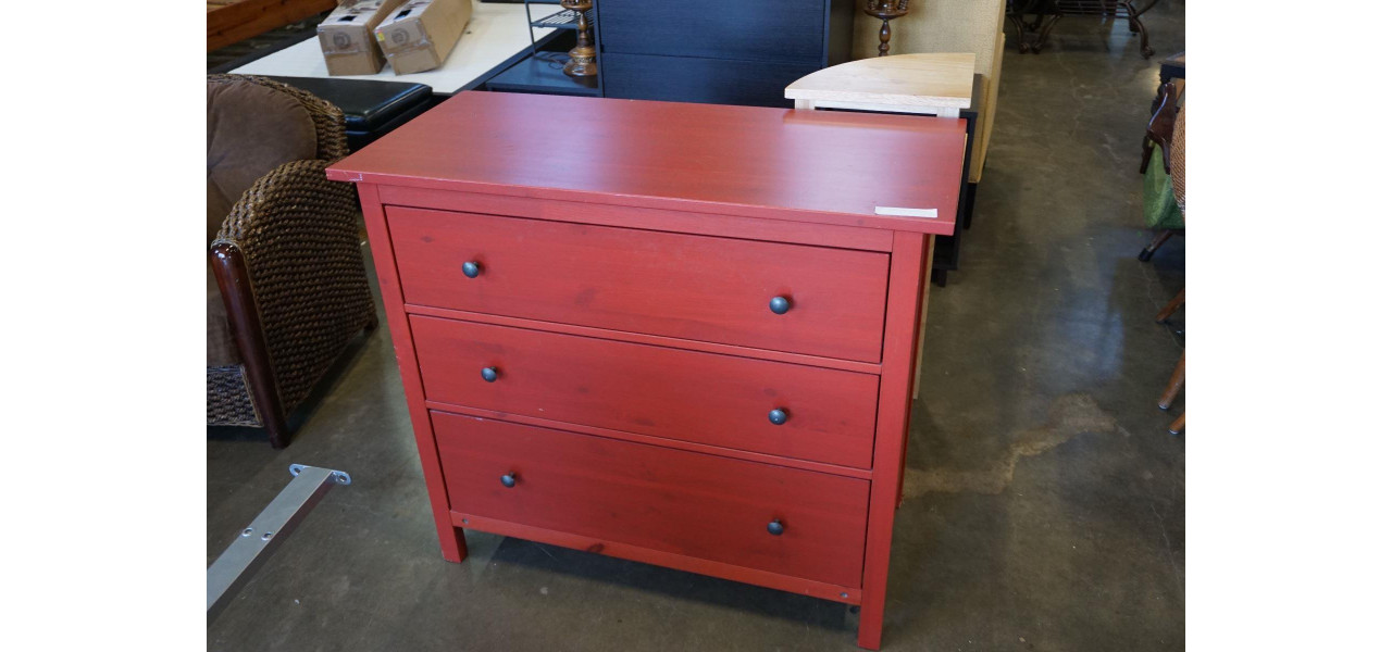 Pot achizitiona sertare suplimentare pentru un set de mobilier IKEA?