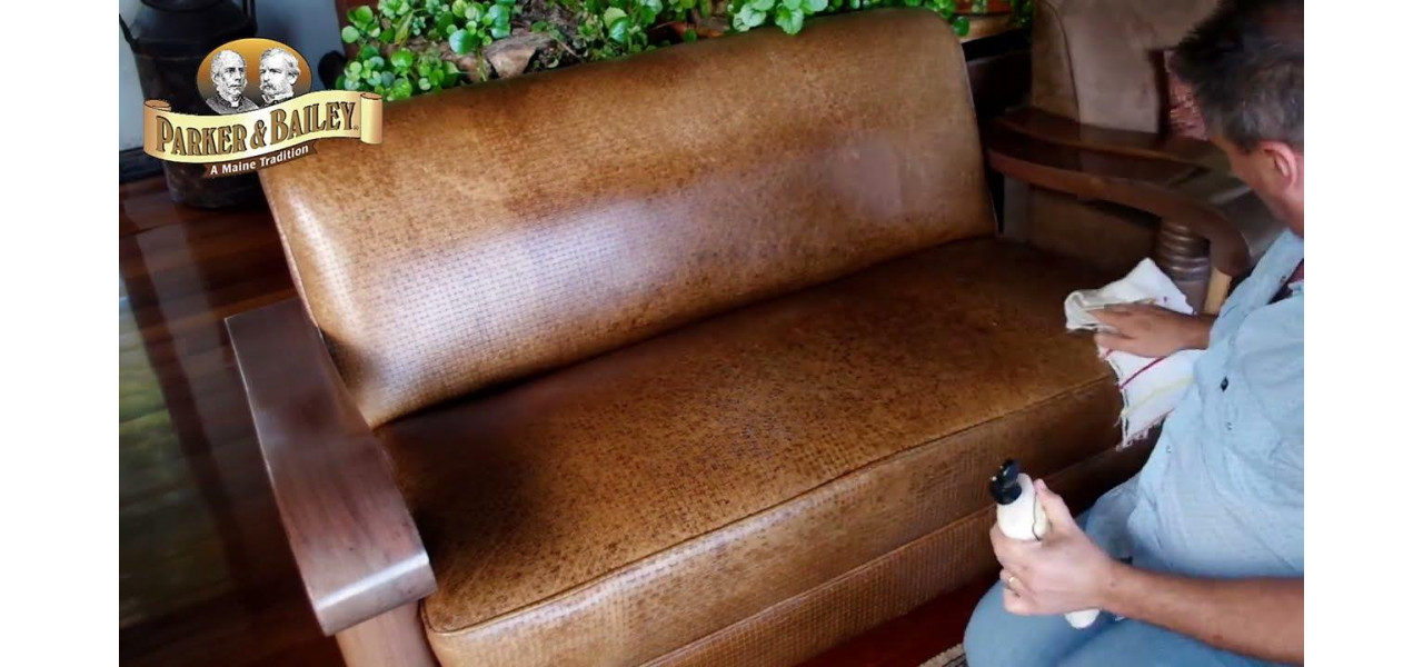 Pot folosi un balsam de piele pentru a inmuia o canapea din piele rigida?