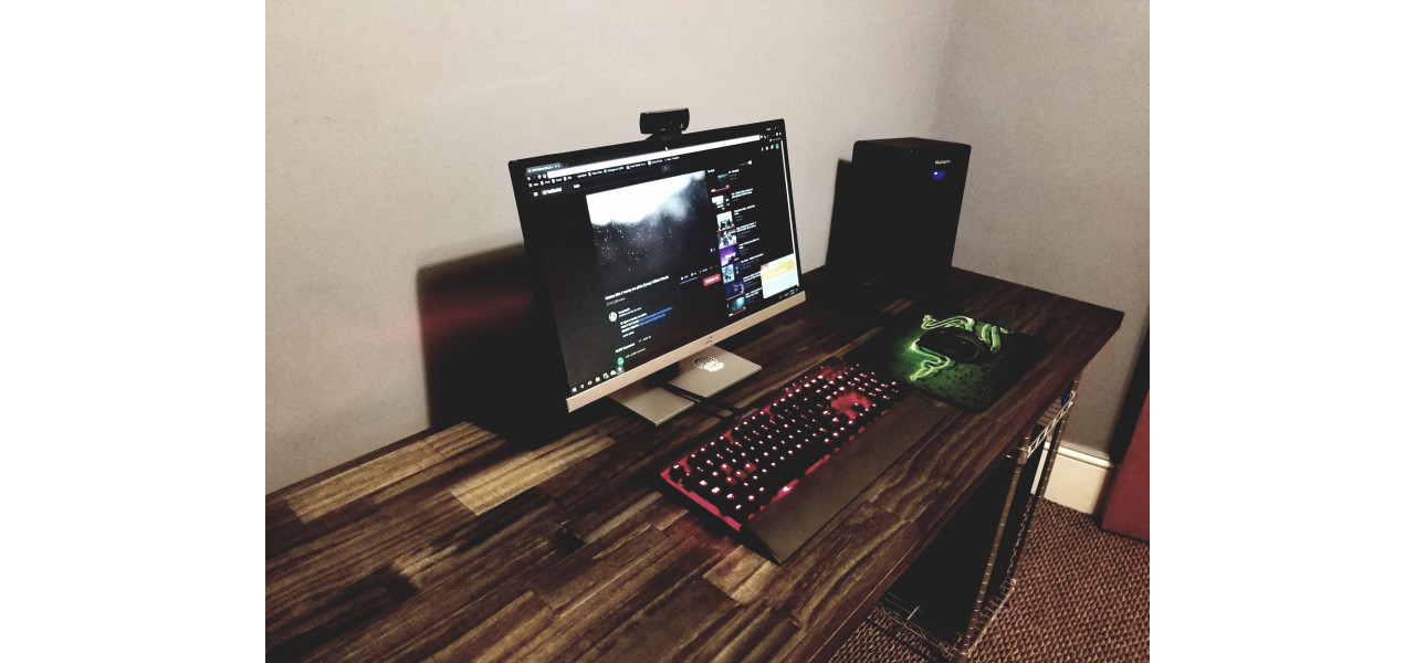 Poate o masa de computer sa suporte o configuratie de joc?