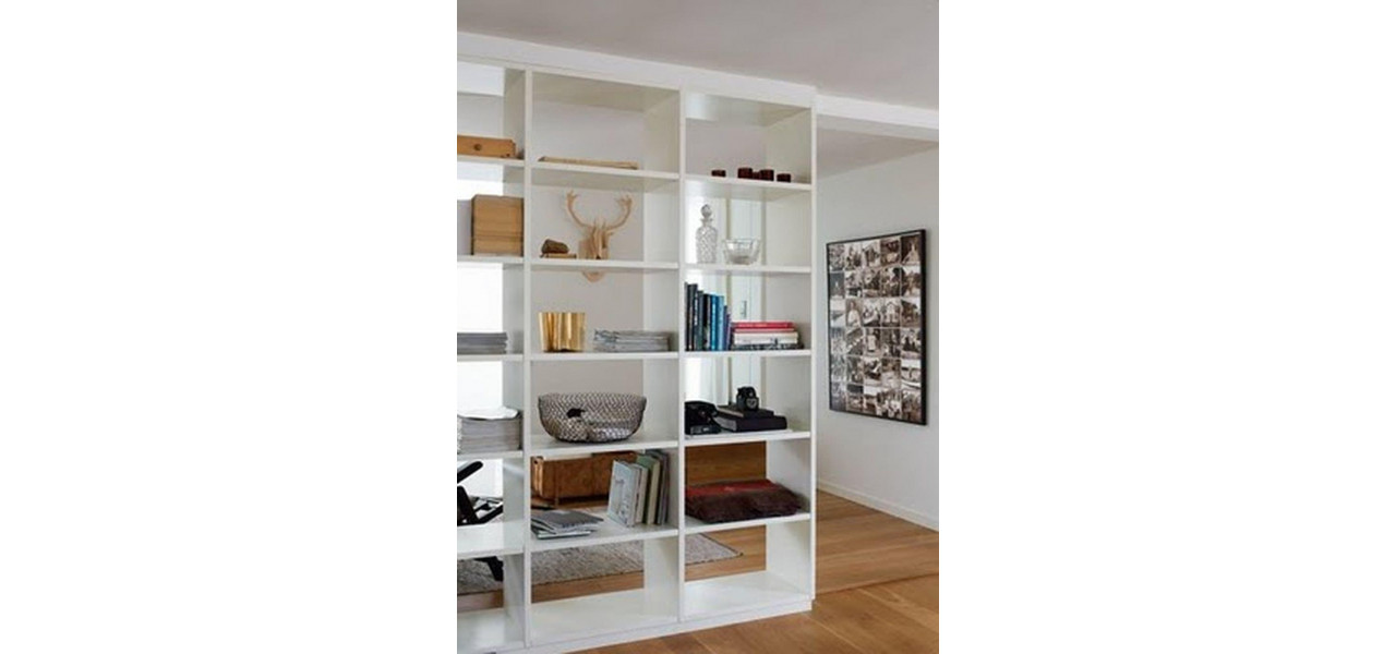 Poate fi folosit un dulap ca separator de camera in spatii de locuit cu concept deschis?