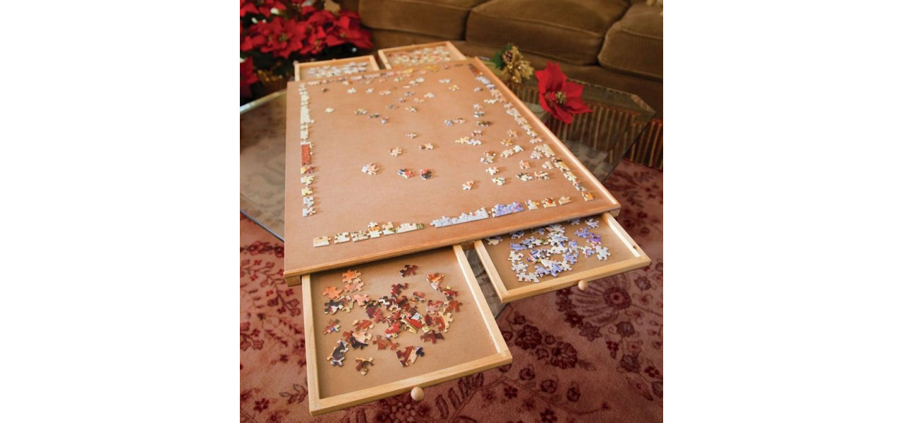 Pot fi folosite mesele pliabile pentru activitati recreative, cum ar fi puzzle-uri sau jocuri de societate?