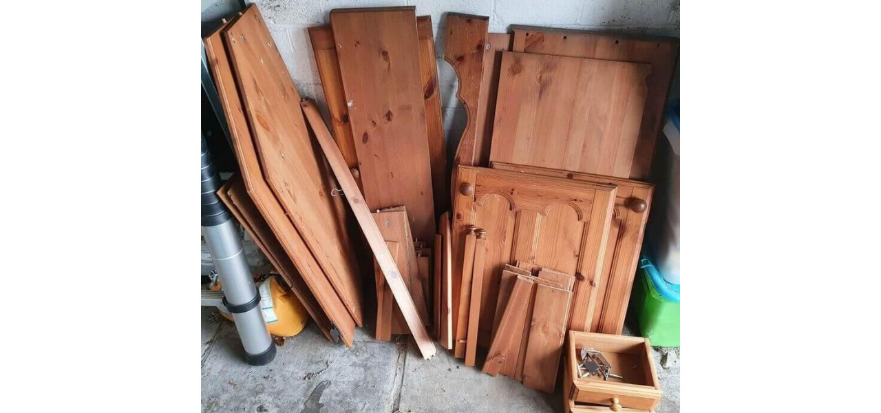 Seturile de mobilier de gradina pot fi dezasamblate cu usurinta pentru mutare sau transport?