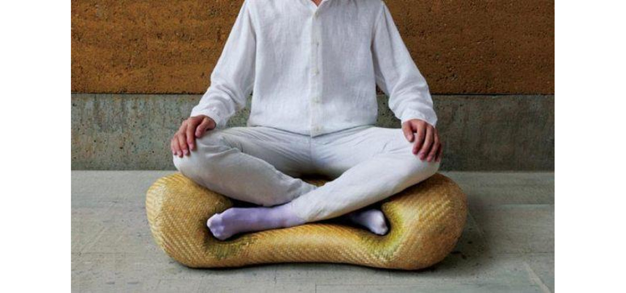 Pot fi folosite fotoliile balansoare in retrageri de yoga sau meditatie in aer liber?