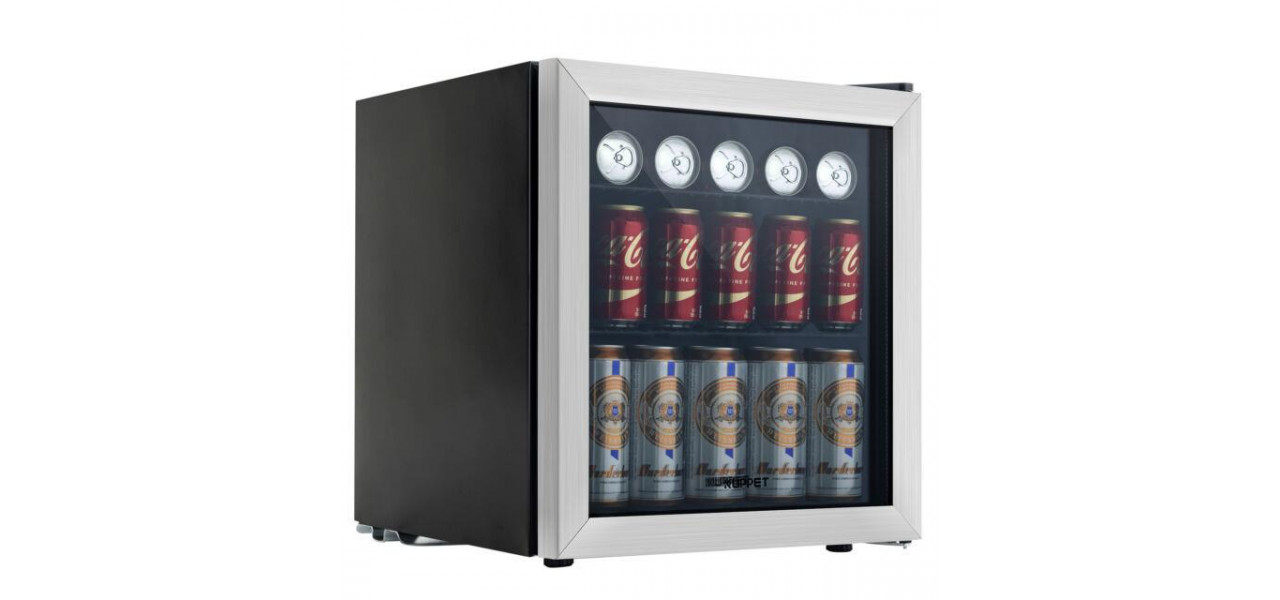 Seturile de mobilier includ mini-frigidere sau racitoare pentru bauturi?