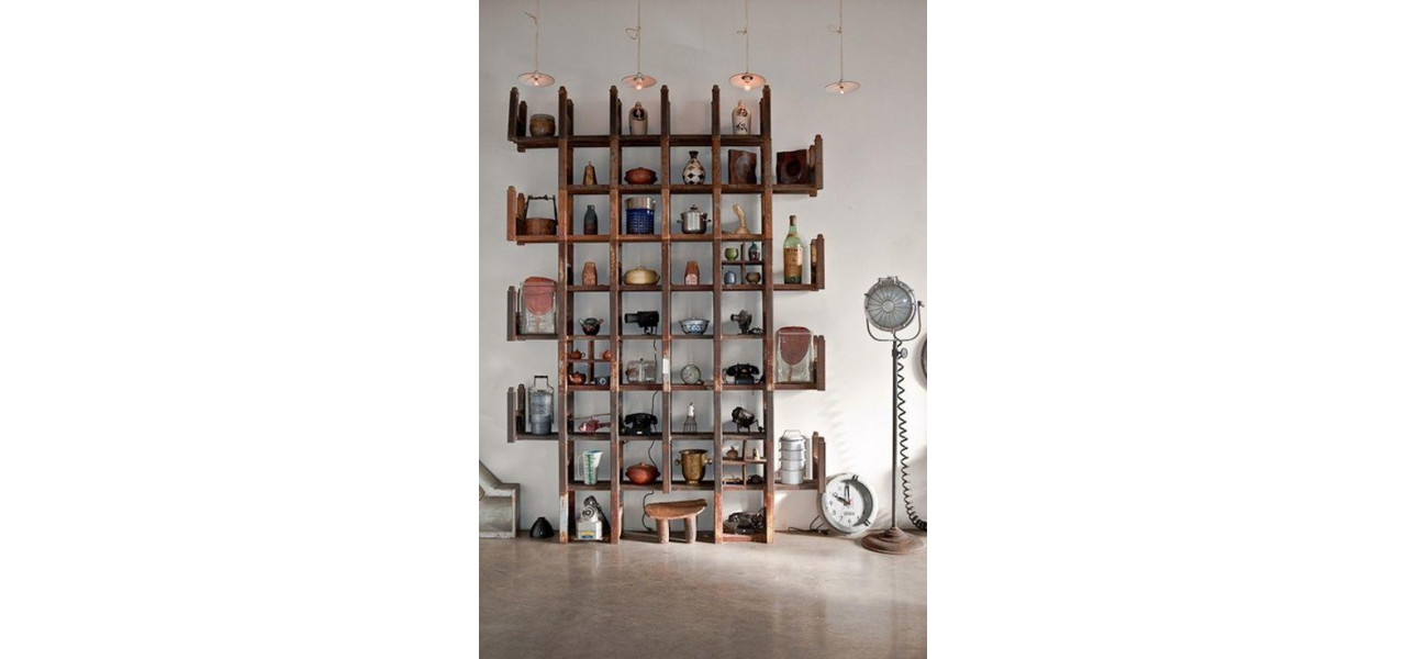 Rafturi de perete - Optiuni de design rustic sau modern.