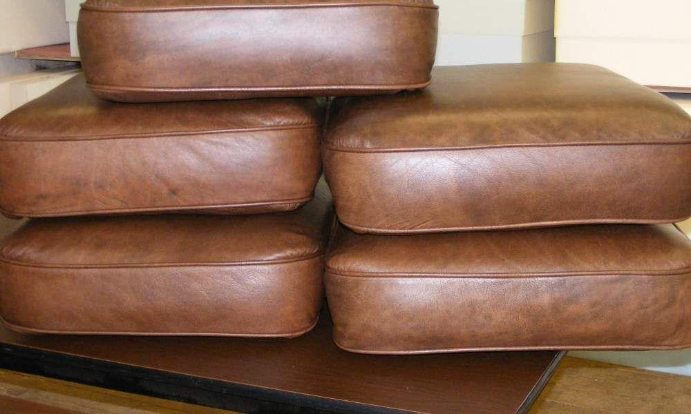 Care este densitatea ideala a pernelor de canapea pentru confort si durabilitate?