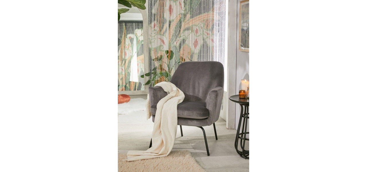 Tipuri de stiluri de decoratiuni interioare care se potrivesc bine cu fotoliile din catifea.