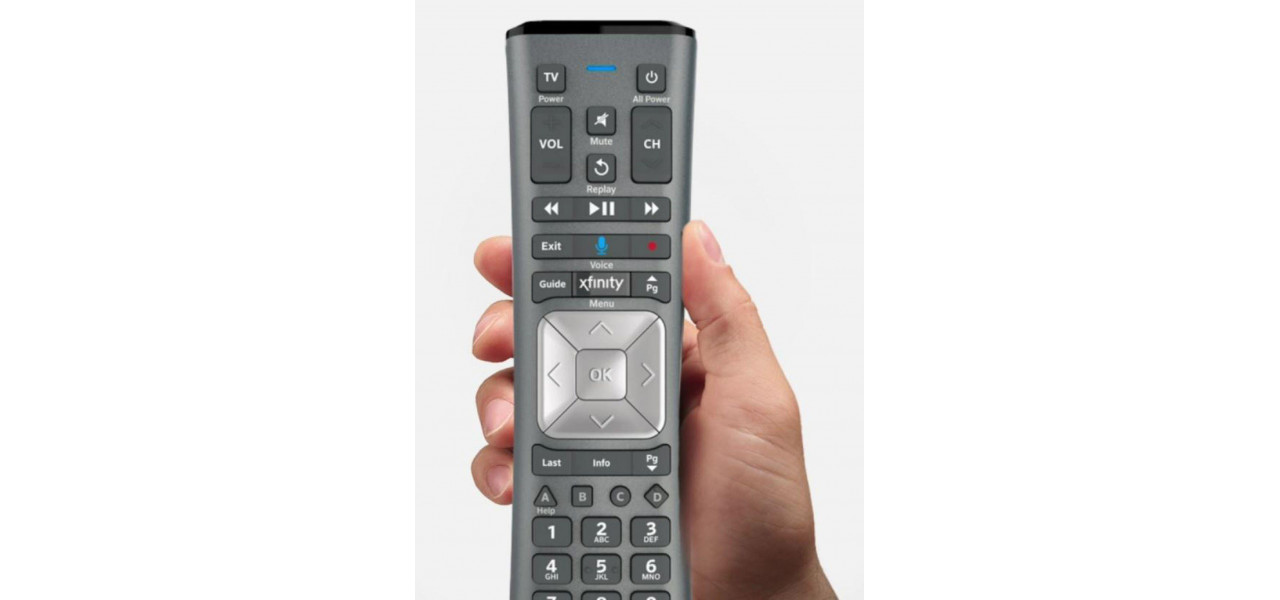 Adaugati confort la configuratia televizorului dvs. cu accesorii pentru telecomanda activata prin voce.