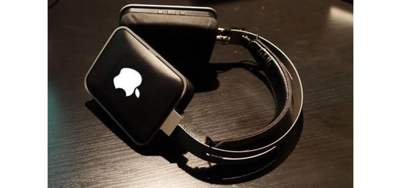 Casti Apple Casti: Visul audiofilului s-a implinit.