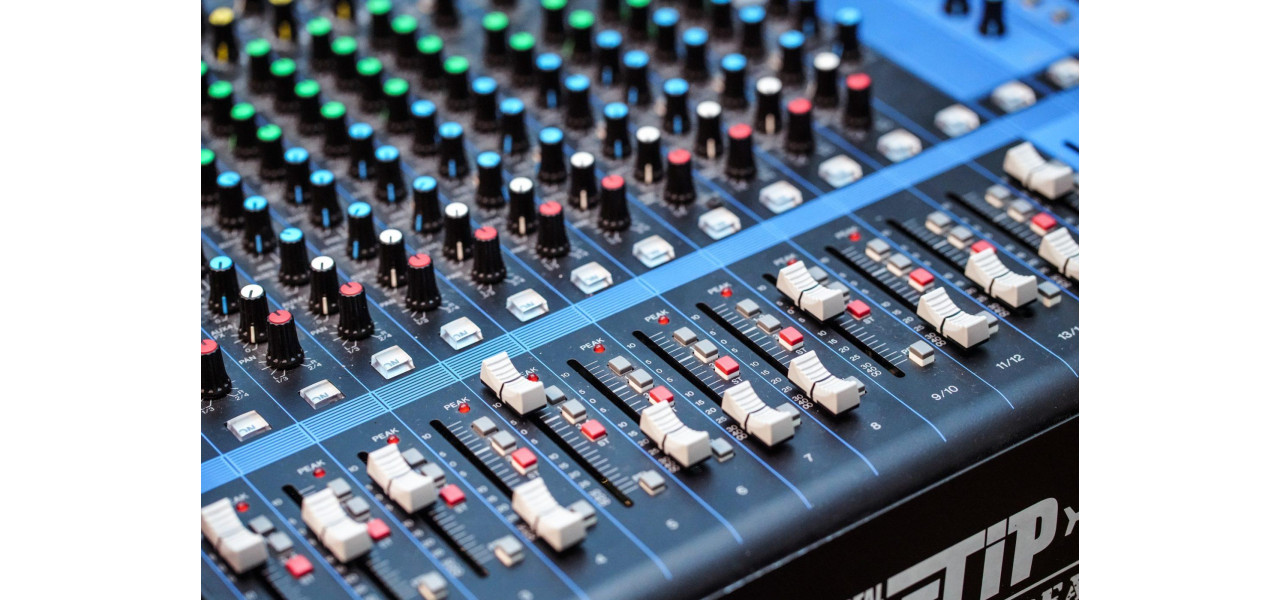 Mixare audio pentru muzicale: crearea unui sunet echilibrat si captivant.