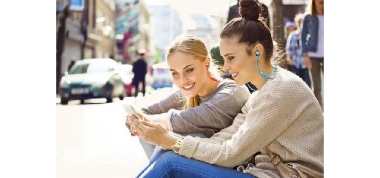 Cresteti-va experienta de sunet: diferenta Casti Wireless Philips.