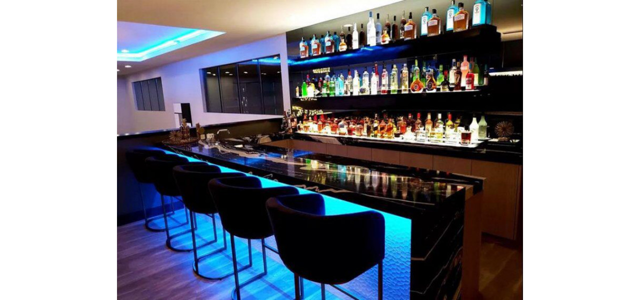 Aducerea barului acasa: idei de design pentru crearea unui bar acasa prietenos cu fotografiile.