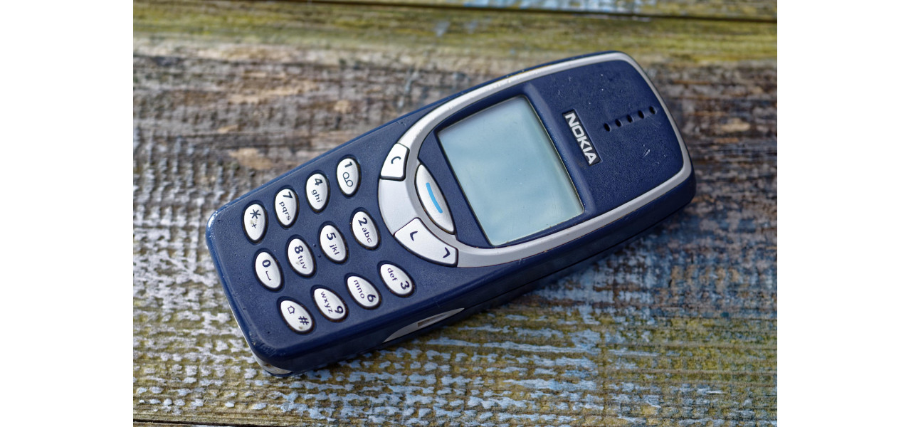 Telefoane cu buton: un clasic de cult printre pasionatii de telefoane mobile.