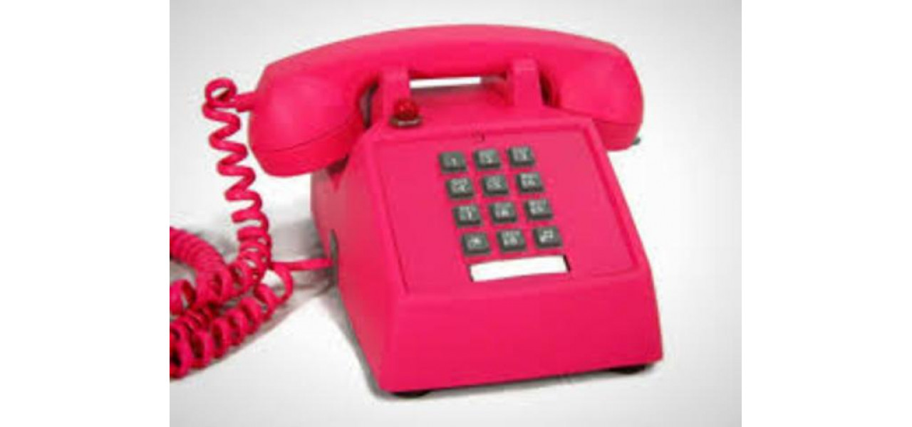 Telefoane cu butoane: un testament al artei simplitatii.