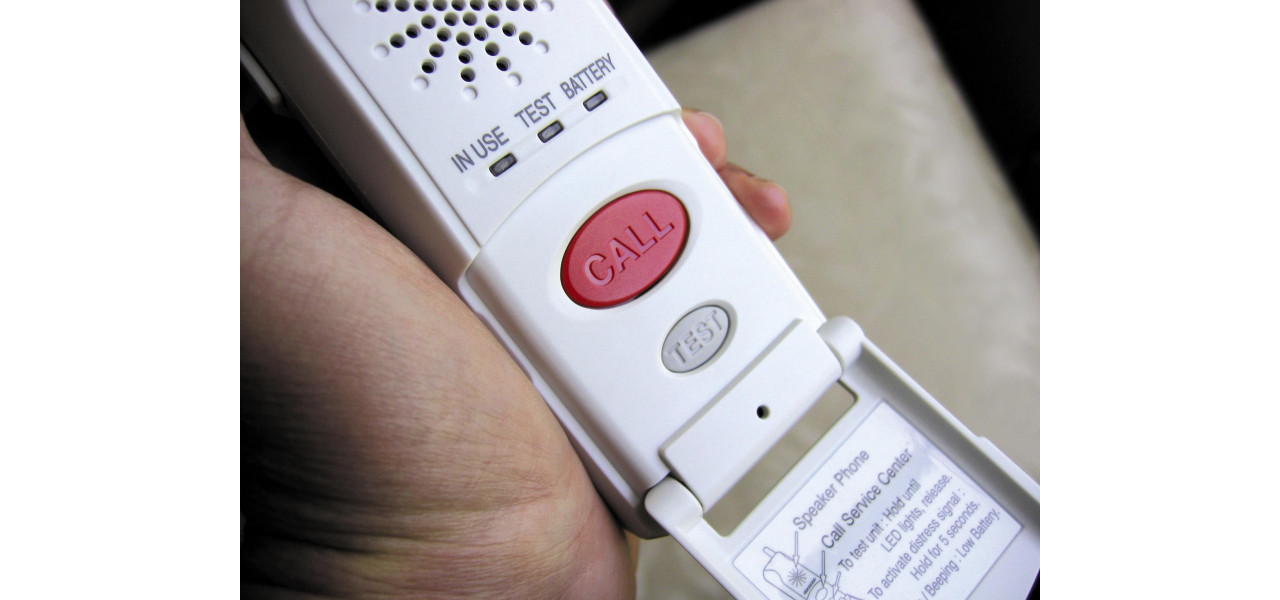 Telefoane cu butoane: revendicarea confidentialitatii si intimitatii in comunicare.