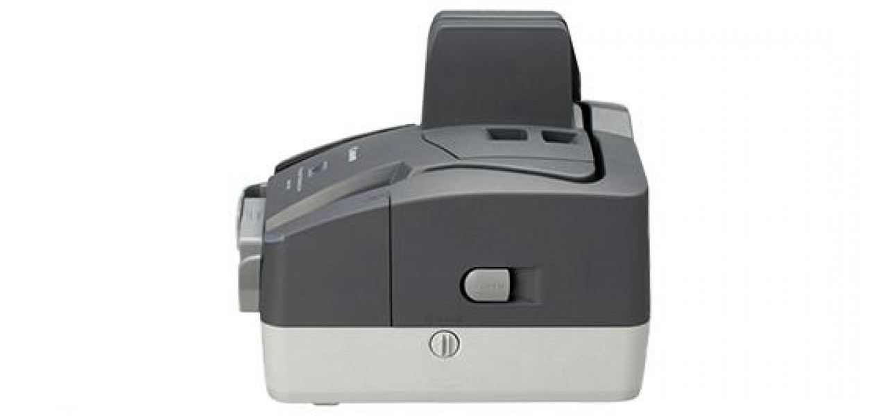 Scanere Canon pentru liniile de croaziera care simplifica inregistrarile si documentatia oaspetilor.