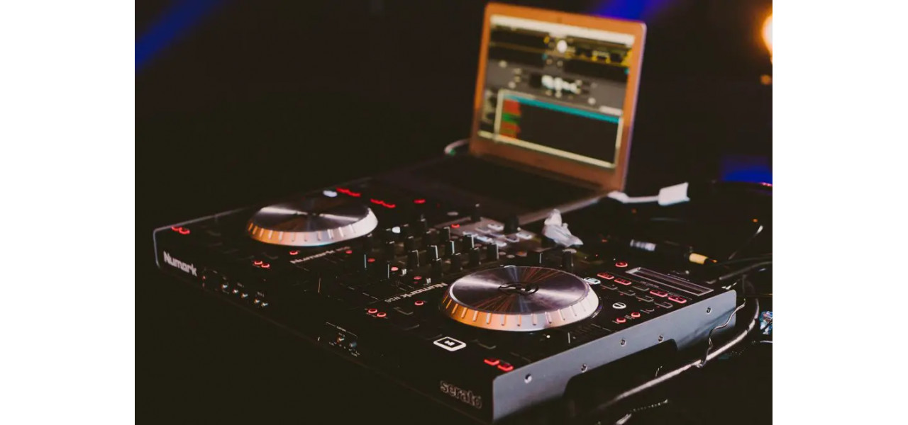 Alegerea mixerului audio potrivit: un ghid pentru incepatori.